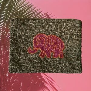 💖 Beaded Clutch with Pink Elephant Design 💖
